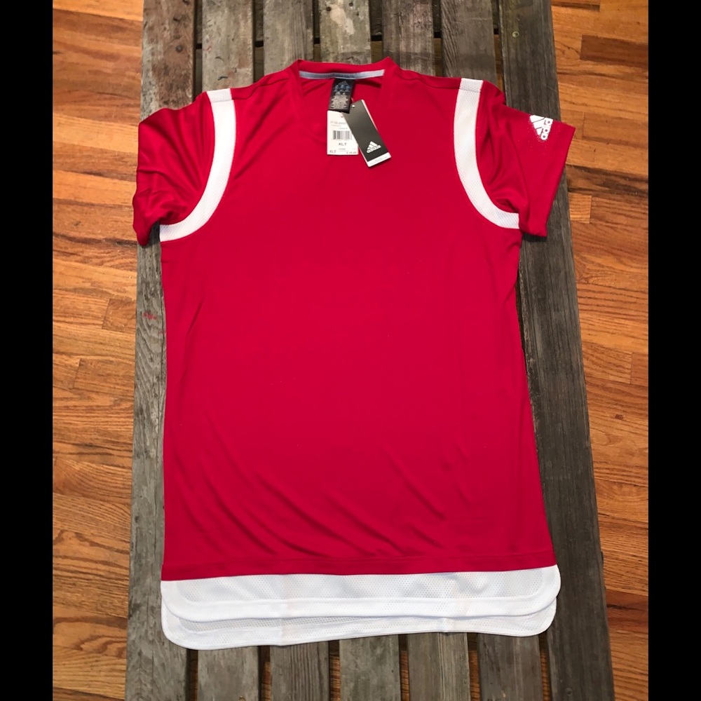 Men’s Adidas Top- NWT